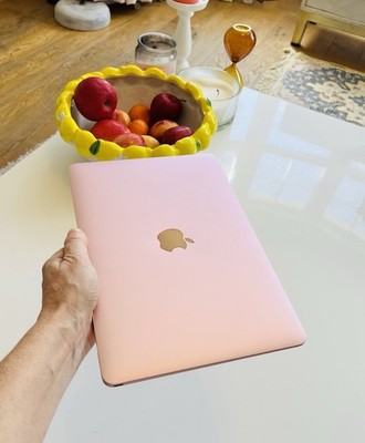 Apple MacBook 12-inch (2016) – Intel Core m3, 8GB RAM, 256GB SSD