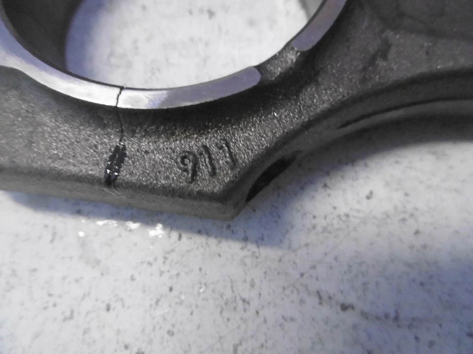 Pleuelstange BMW N47 N57 N57D30B N57D30A N47D20A N47D20B N47D20C N47D20D - Bild 3 von 4