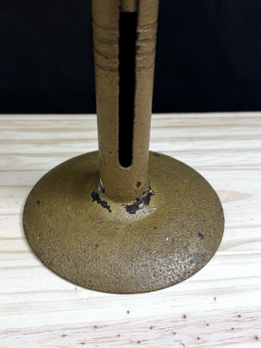 ANTIQUE/VINTAGE PUSH UP HOG SCRAPER CANDLESTICK -PAINTED 7" - Picture 5 of 7