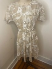 vintage Hawaiian style dress size 6 medium length