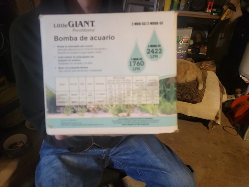Little Giant Aquarium Pump - Picture 4 of 7
