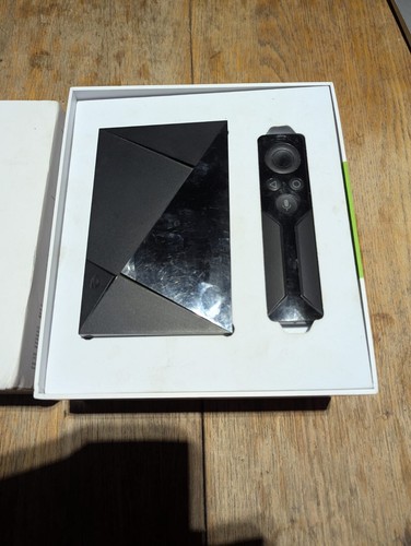 Nvidia shield tv No gaming controller - Picture 2 of 3