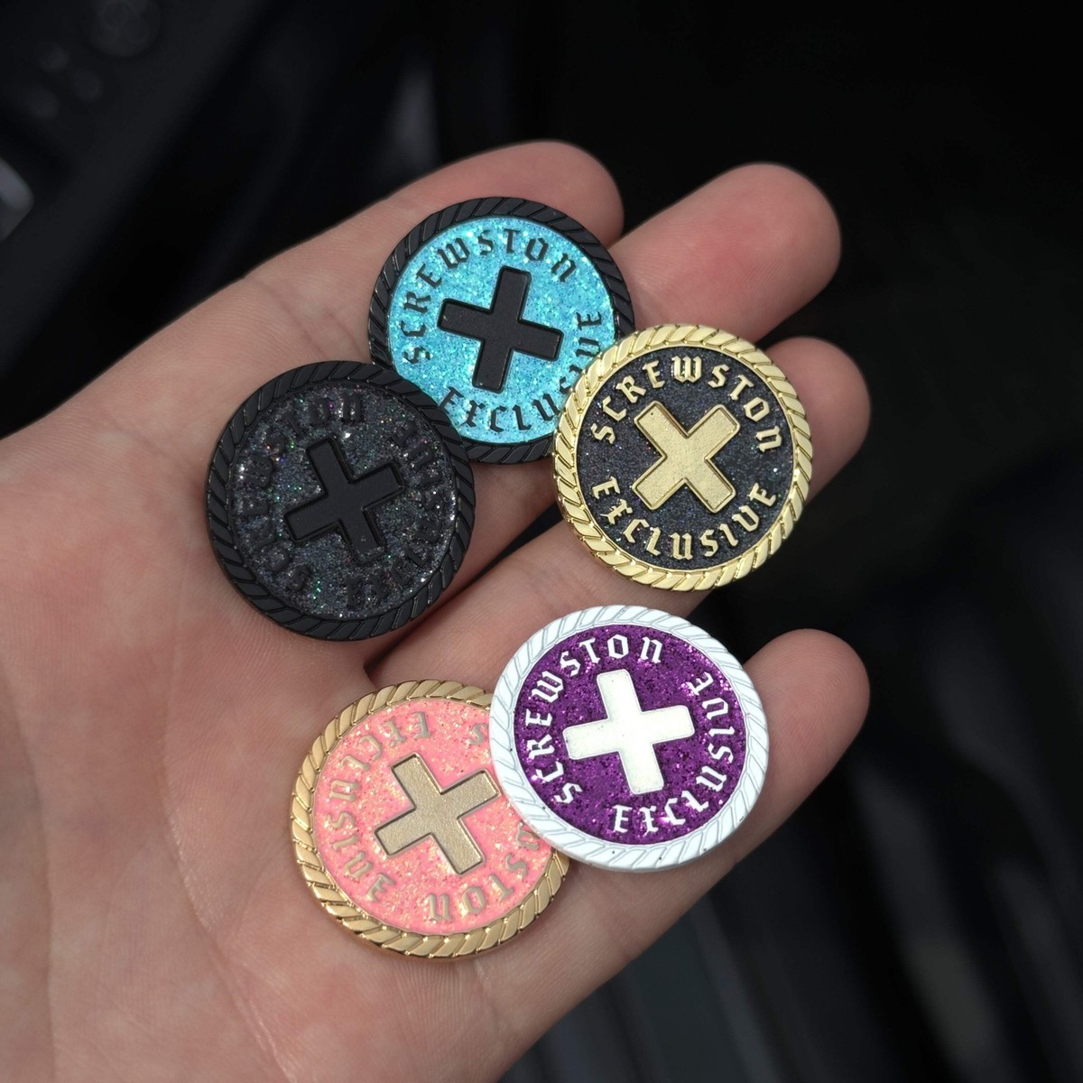 Supremo Black/Gold Screwston Exclusive Coin Pin | eBay