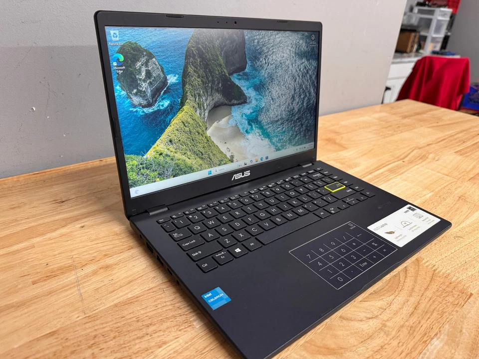 Portátil ASUS VivoBook E410KA 14" Intel Celeron, 128GB SSD, 4GB RAM, W11 Foto 2 de 4