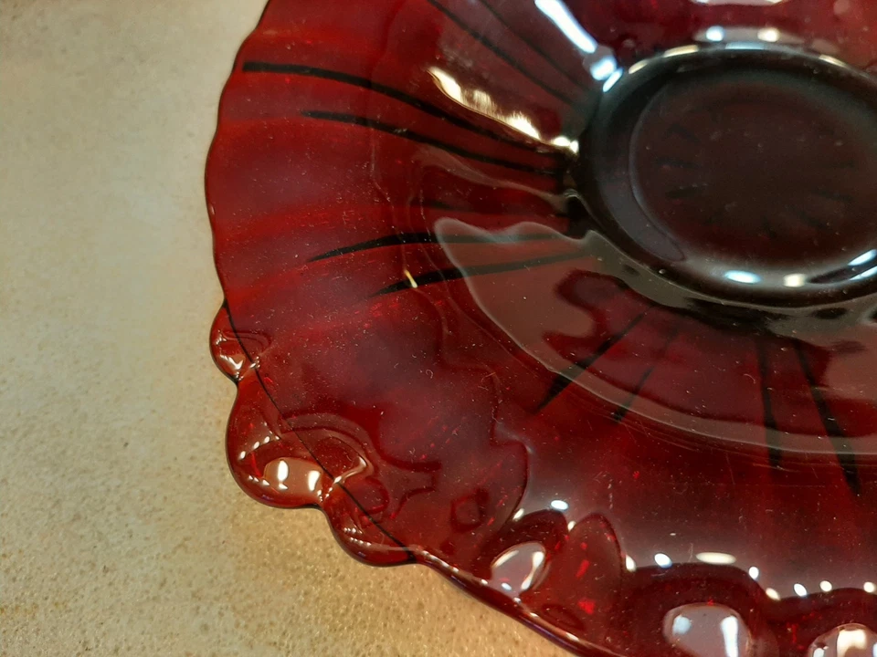 Anchor Hocking OLD CAFE ROYAL RUBY Pattern 8½" Tab Handled Tray - Image 2 of 4