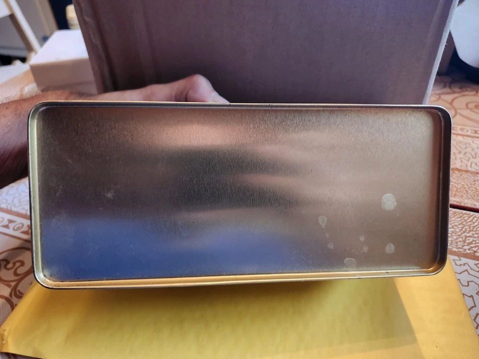 Liberty Classics EASTWOOD Automobile Club '57 Chevy Roadster Collectible tin - Image 3 of 4