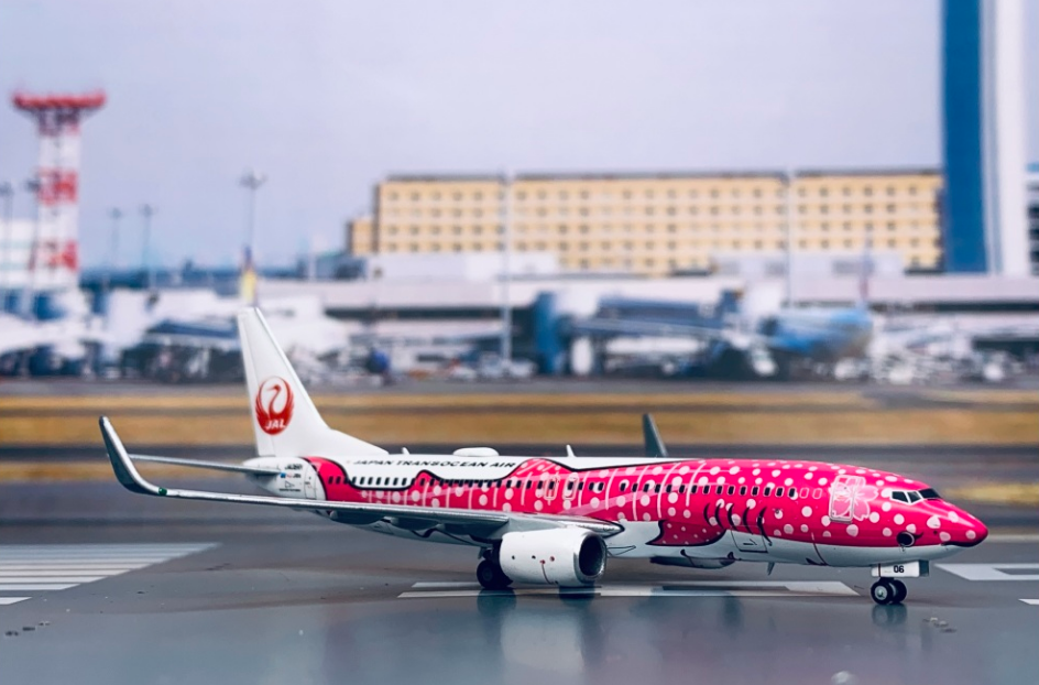 JC-Wing400 Japan Transocean B737-800W Sakura Jinbei JA06TK S=1/400