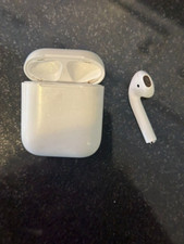 Genuine Apple AirPods 1st Generation Case  Right Ear Bud Right Ear Only A1523