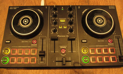 Pioneer DDJ-200 Smart DJ Controller Double Decker DDJ 200