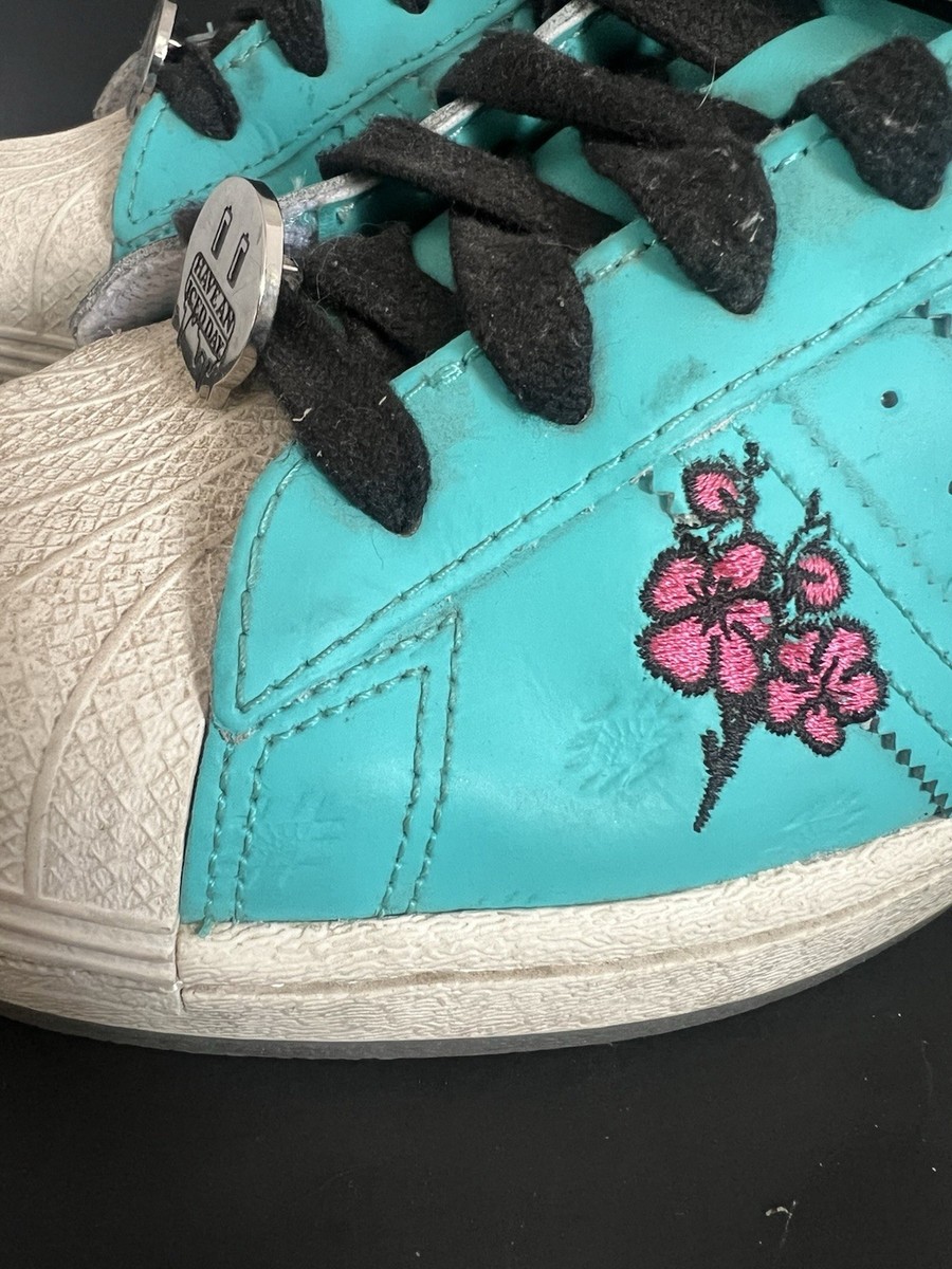 arizona tea sneakers