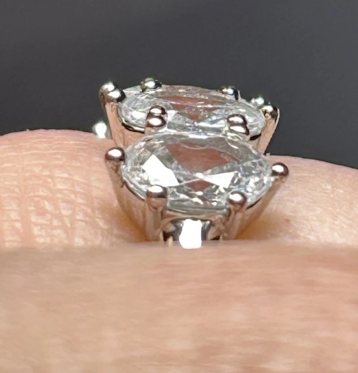 Кольцо с надписью Kendra Scott из пяти прозрачных стеклянных хрустальных камней серебристое размер 9 - Изображение 4 из 4