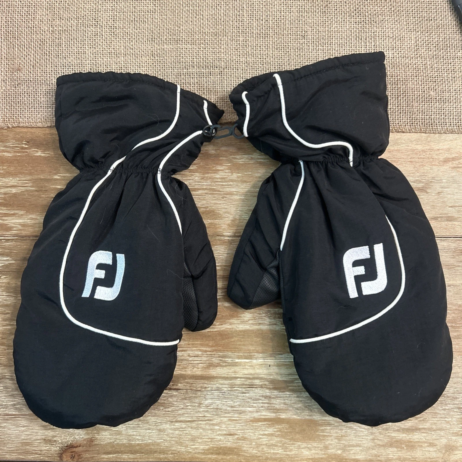 FootJoy Golf Winter Mitts Black White Pair Cart Gloves Mittens with Snow Clip