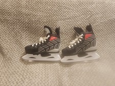 Size 13-3 Youth Lake Placid Kids' Wizard 400 Adjustable Hockey Skates