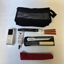 Amway ARTISTRY Kit Manutenzione Unghie con Borsa da Viaggio. Scatola aperta