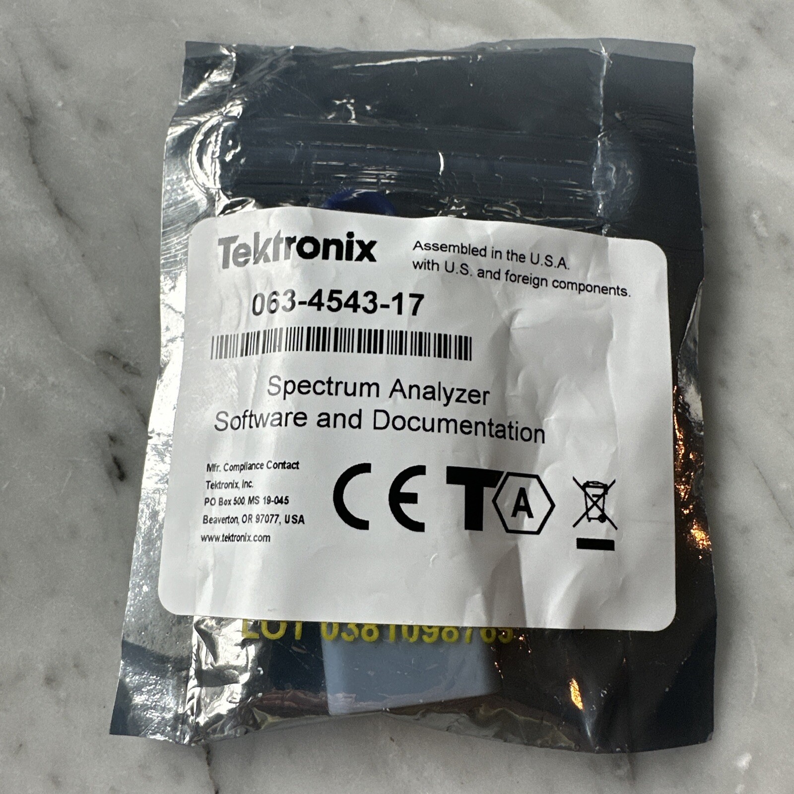 NEW Tektronix 063-4543-17 Spectrum Analyzer Software & Documentation SignalVu-PC