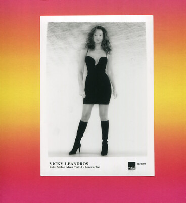 Vicky Leandros - Musik, Foto - ohne Signatur / ca. 13 cm x 18 cm.