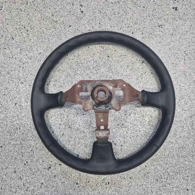 Volante Nissan S13 / 300ZX Z32 recortado genuino OEM Foto 2 de 2