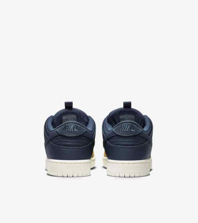 NIKE SB Dunk Low DX6775-400 Desert Ochre and Midnight Navy