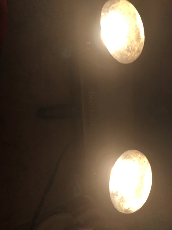 Vintage 2 Socket Light Bar SMITH VICTOR W Bulbs Photo Medium Beam - Image 2 of 4