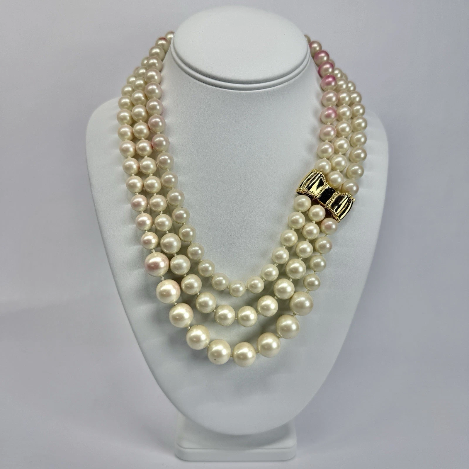 KATE SPADE 3-Strand ‘Moon River Bow’ Faux Pearl Vintage Necklace Jewelry N427