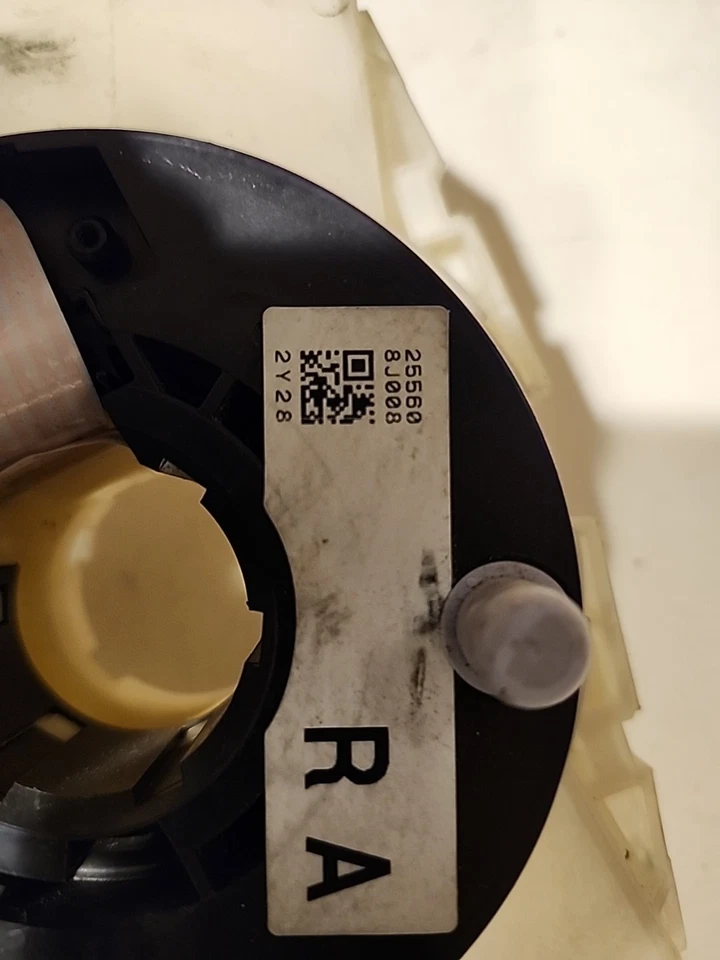 Nissan Altima 2002, 2003, 2004 volante reloj resorte Foto 2 de 4