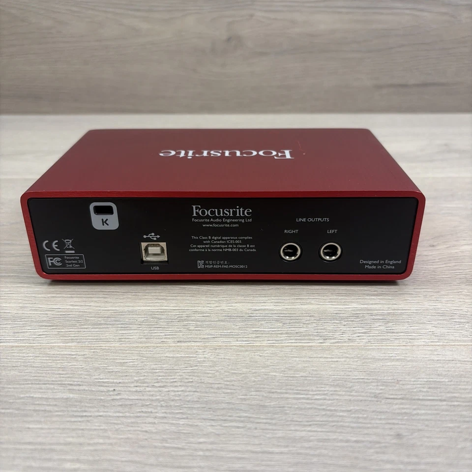 Focusrite Scarlett 2i2 2nd Generation Red USB Audio Interface Studio Recording - Image 4 of 4