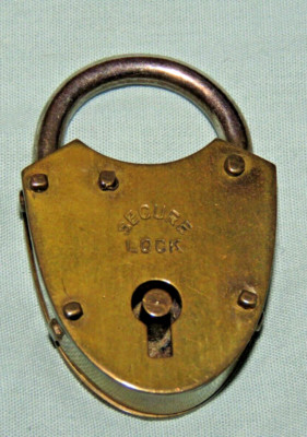 Vintage Brass heart Shape Lock Measurements are 5cm x 3cm x 1cm. Missing its key