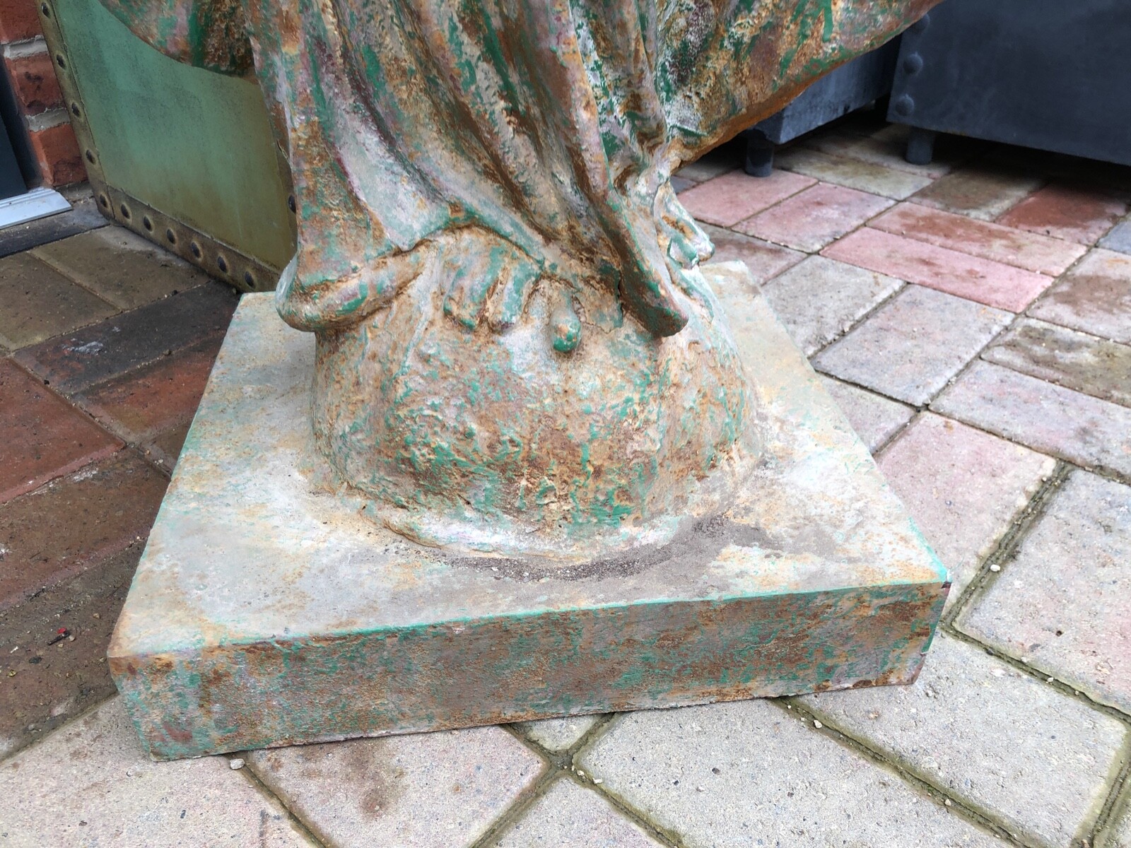 Picture 5 of 10