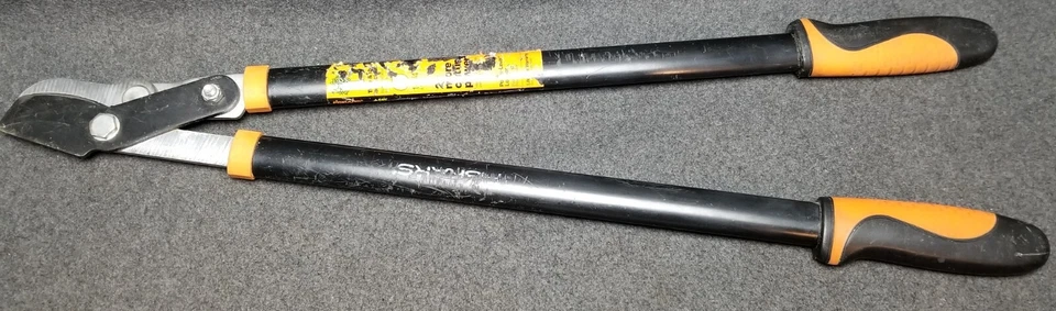 Fiskars Power-Lever 28 in. Steel Bypass Loppers Tree Trimmers/ Gardening Tool - Image 4 of 4