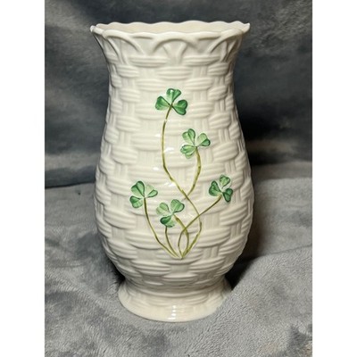 Belleek Kylemore 7'' Shamrock Vase Ireland Woven Basket Ivory Ceramic