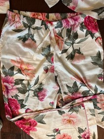 Victoria&rdquo;s Secret Satin Long Pajama Set Floral Design Sz L