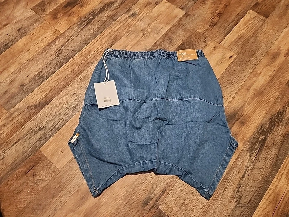 NWT ONE by ONE Teaspoon Women's Harem Denim Calypsos Short Modern Low Waist XS - Image 2 of 4