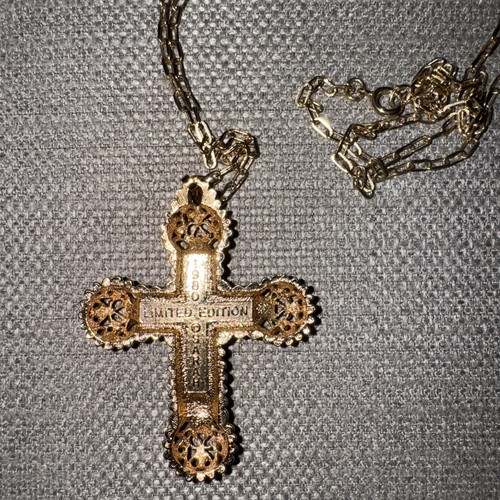 Vtg Sarah Coventry Red Rhinestone Cross Pendant Ltd 1980 Gold Tone  26" Necklace - Picture 4 of 5