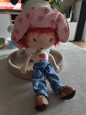 EMILI Strawberry Shortcake Fabric Doll 11 