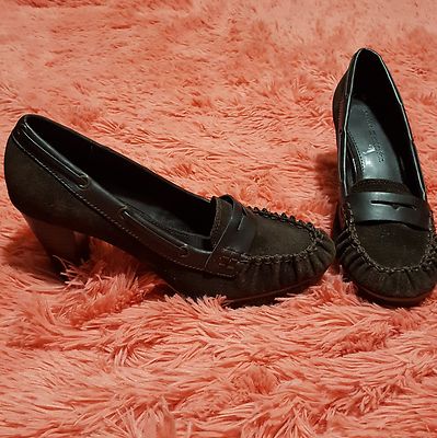 NEW Tommy Hilfiger Sz 8.5 FELICITY Brown Suede Platform Heel Leather Upper