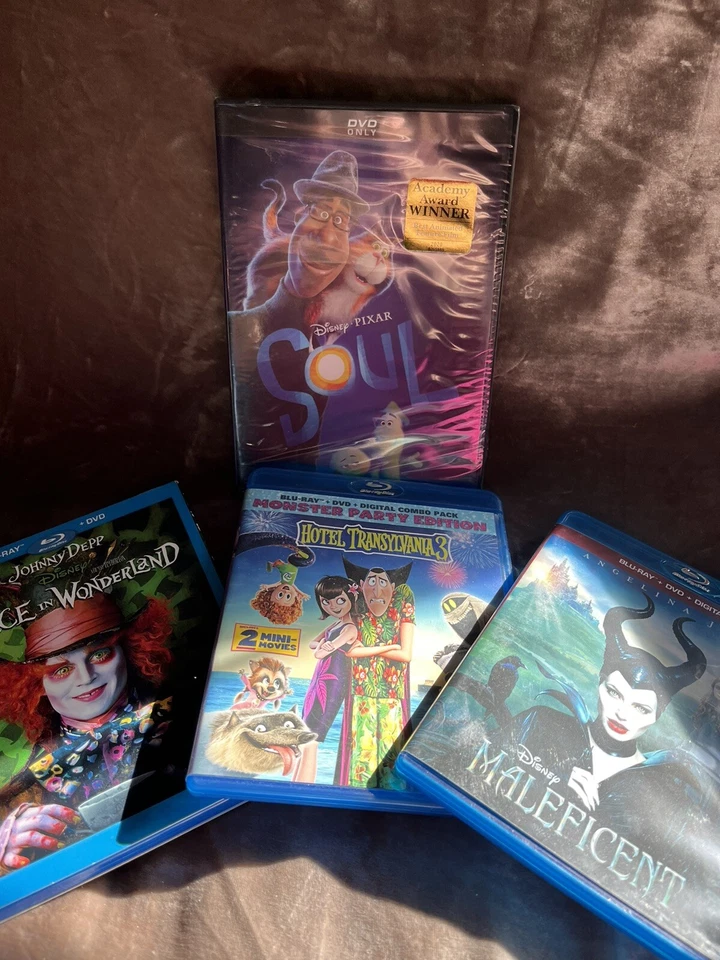 Disney Halloween DVD Lot: 4  Fun Family Films! Very Good Condition! SEE - Image 2 of 4
