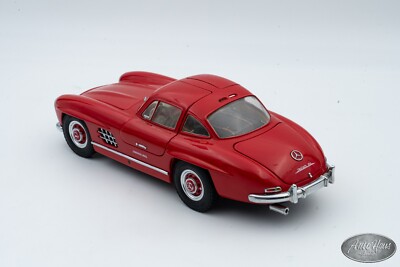 1/18 Kyosho Mercedes Benz 300SL Red Diecast 🤝ALSO OPEN FOR TRADE