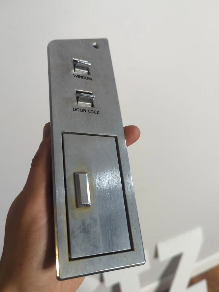 DOOR MULTI SWITCH windows locks Front Right 1979 Lincoln Versailles, '77-'80 - Изображение 3 из 4