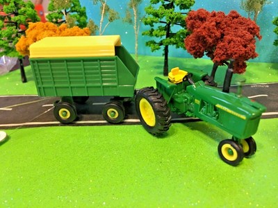 ertl hay wagon