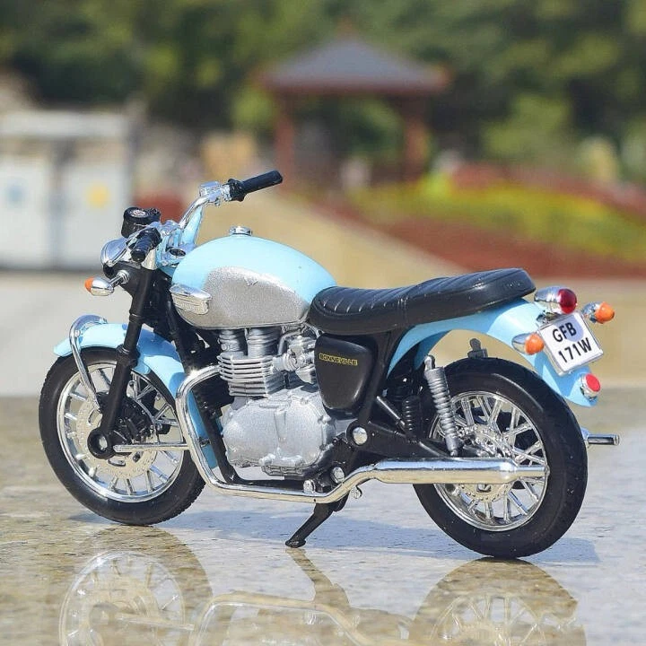 Welly 1/18 TRIUMPH Bonneville 2002 Motorcycle Model Diecast Bike Toy Blue Box - Image 4 of 4
