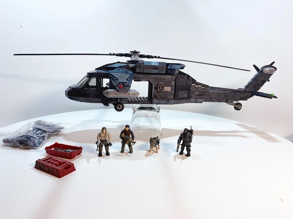 Call of Duty Mega Bloks  Ghost Tactical helicopter - Image 2 of 4