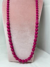 Beautiful Signed T Magenta Lucite Bead Enamel 38-40" Long Necklace