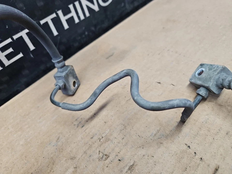 07-13 Manguera de freno delantera derecha Nissan 370z Infiniti G35 Sedán G37 46210-EG00A Foto 4 de 4