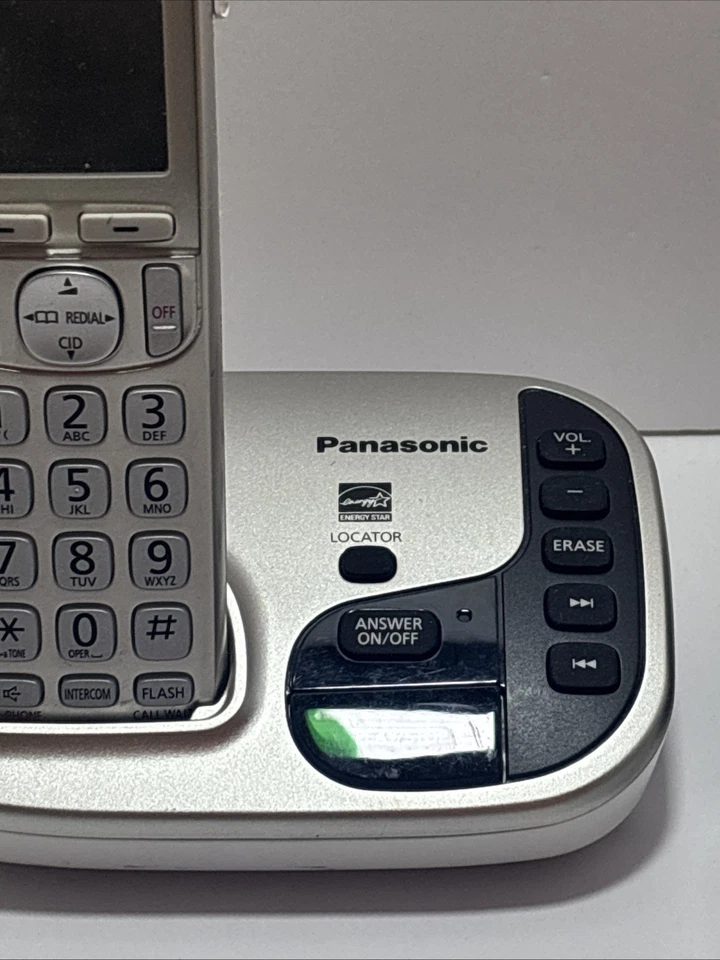 Panasonic KX-TGD220 Digital Inalámbrico Contestador Teléfono Sistema Base Principal + 4 Teléfonos Foto 3 de 4