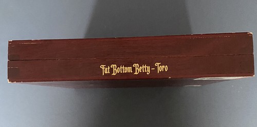 Fat Bottom Betty Wood Cigar Box 9"x7.25"x1.25" Valet Humidor Purse Deadwood - Picture 6 of 9