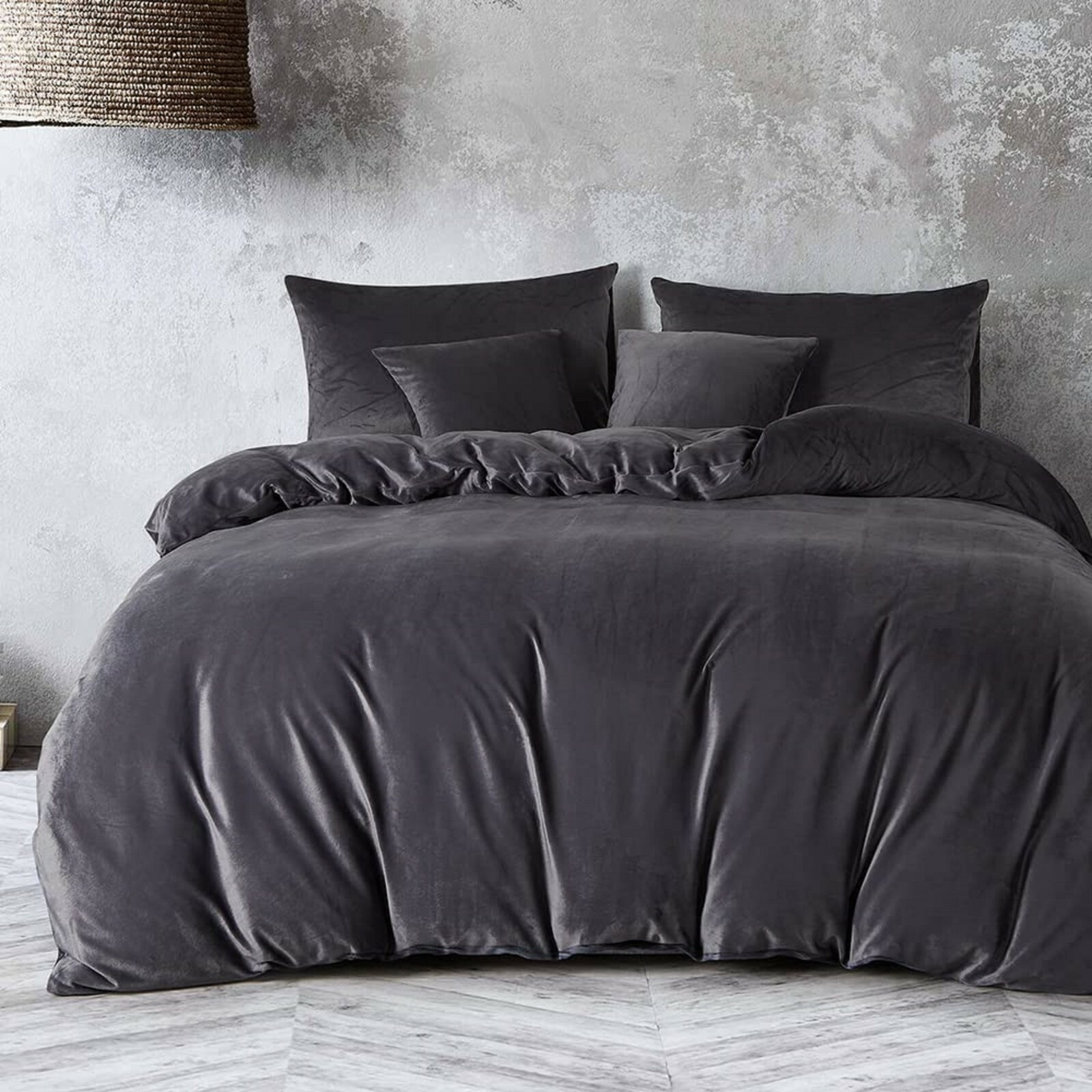 Velvet Queen Duvet Cover Set, 3 Pieces Zippered Comforter Cover Set