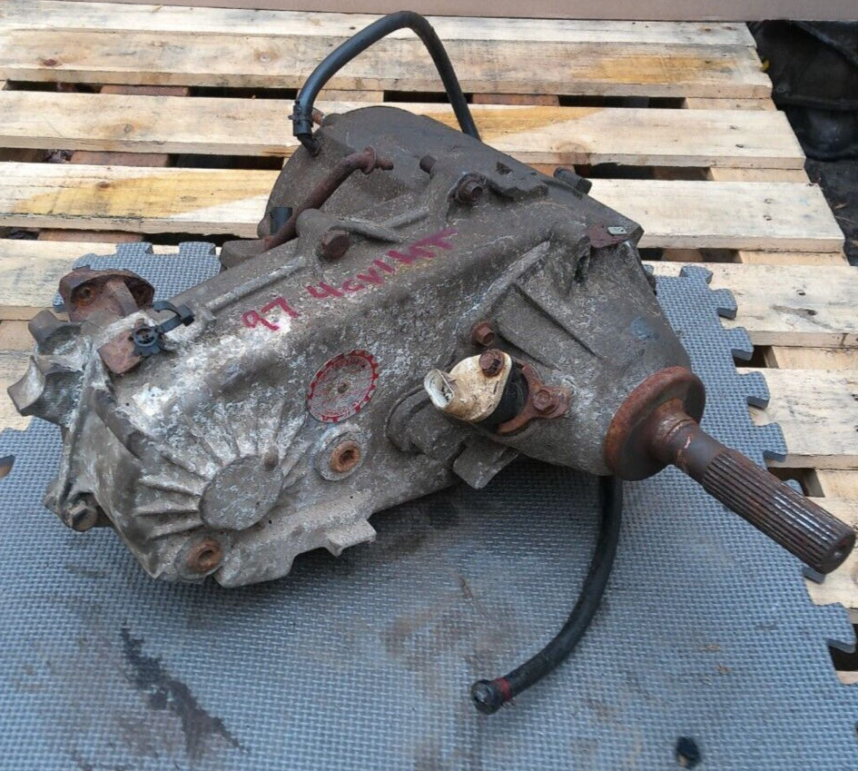 9702 Jeep Wrangler TJ OEM 4x4 Transfer Case NP231J 2.5L 4cyl MT AX5 21