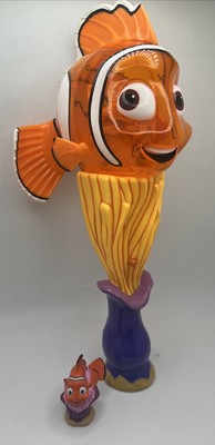 Disney On Ice lights Up & Spins Souvenir 12  Finding Nemo Hand Held Toy