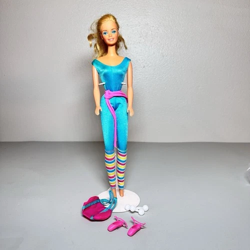 Vintage 1983 Great Shape Barbie Doll #7025 Doll outfit & accessories White Bells