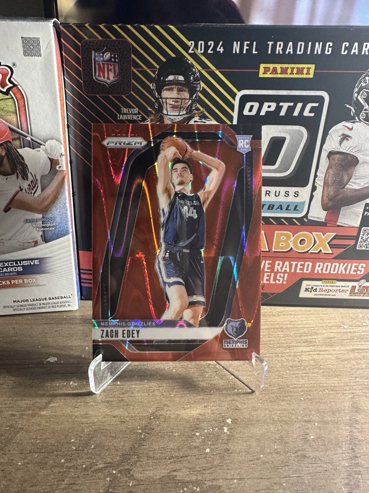 2024-25 Prizm Zach Edey Red Seismic RC #/299 Memphis Grizzlies #249-Rookie